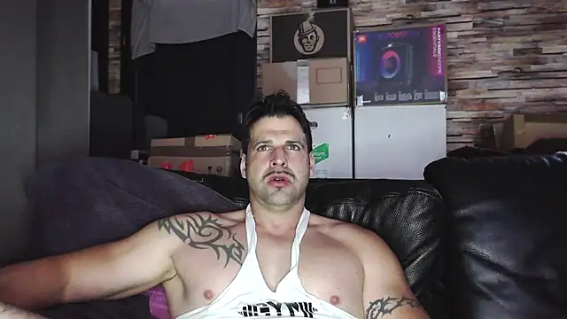 XxBigboybandxX online show from April 4, 5:38 am