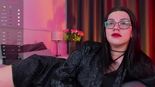 Alfreda Mills online show from January 31, 11:45 pm