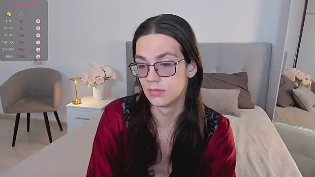 Alfreda Mills online show from September 25, 9:57 am