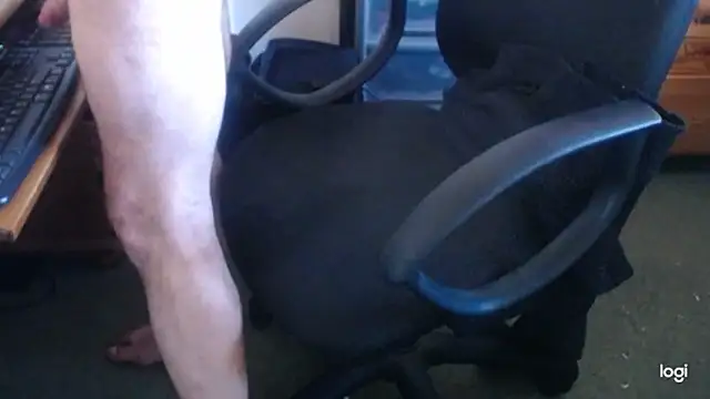 nudedude 9 online show from December 2, 10:50 am