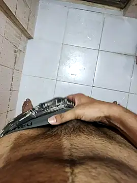 virginat32 online show from March 7, 11:40 am