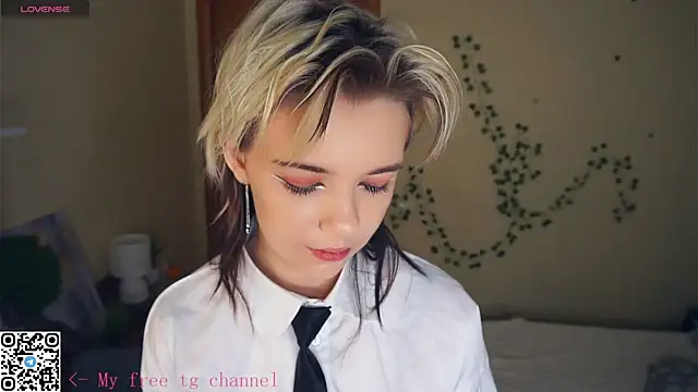 EngelAlman online show from October 26, 6:41 am