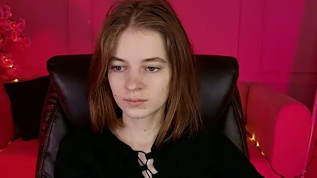 TinaDavil online show from December 8, 5:11 pm