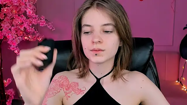 TinaDavil online show from February 19, 5:38 pm