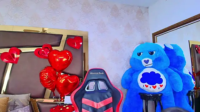 ZoehRoux online show from February 14, 4:26 am