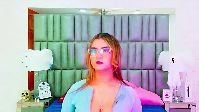 ZoehRoux online show from October 24, 4:09 am