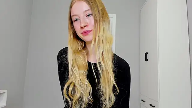 minidivaa  online show from January 22, 10:26 pm