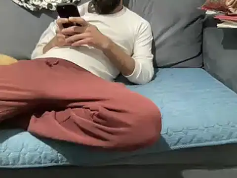 4small4inchlol online show from January 2, 6:34 pm