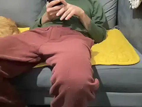 4small4inchlol online show from February 2, 5:48 pm