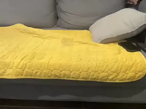 4small4inchlol online show from September 8, 5:56 pm