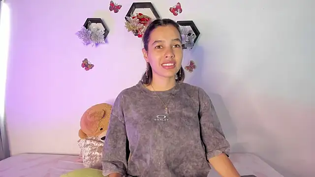 samara jonness online show from January 19, 7:37 pm