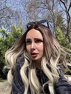 SandraCarter online show from March 13, 10:15 am