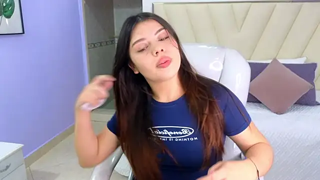 Snapshot of Sexy_paradise18_ chatting on February 26, 7:31 am Sexy paradise18 online show from February 26, 7:31 am