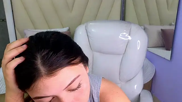 Snapshot of Sexy_paradise18_ chatting on March 12, 10:05 am Sexy paradise18 online show from March 12, 10:05 am
