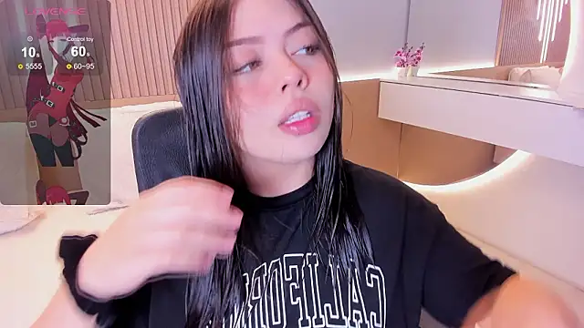 Snapshot of Sexy_paradise18_ chatting on February 1, 3:38 am Sexy paradise18 online show from February 1, 3:38 am