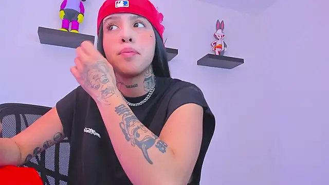 Gangster Girl online show from March 5, 2:45 pm