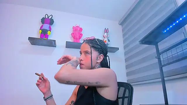 Gangster Girl online show from October 4, 12:52 am