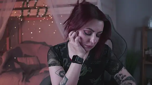 Lana  May online show from November 21, 11:42 am