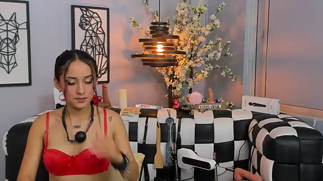 SARAFOXX  online show from December 22, 2:49 pm