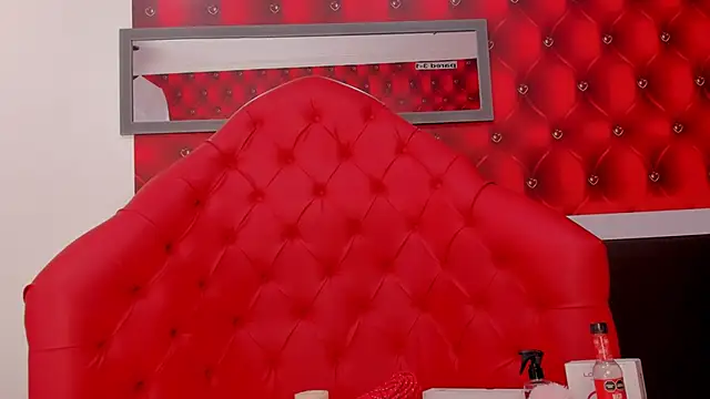 SARAFOXX  online show from February 19, 2:55 pm