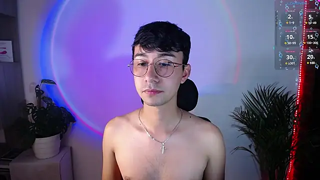 Snapshot of cameron_cum chatting on February 5, 5:53 pm cameron cum online show from February 5, 5:53 pm