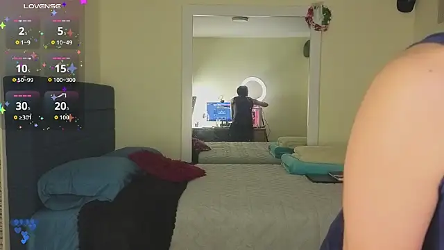 cameron cum online show from March 31, 9:10 am