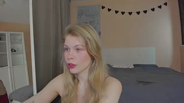 ass latte online show from December 16, 5:23 am