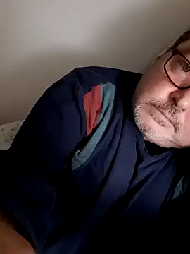 Snapshot of bluangelo chatting on December 25, 10:48 pm bluangelo online show from December 25, 10:48 pm