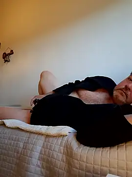 Snapshot of bluangelo chatting on December 28, 1:38 pm bluangelo online show from December 28, 1:38 pm