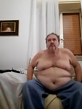 Snapshot of bluangelo chatting on March 5, 3:51 pm bluangelo online show from March 5, 3:51 pm