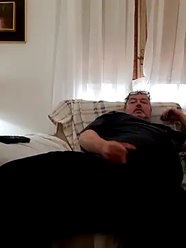 Snapshot of bluangelo chatting on March 7, 10:10 pm bluangelo online show from March 7, 10:10 pm