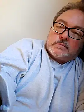 Snapshot of bluangelo chatting on March 20, 2:10 pm bluangelo online show from March 20, 2:10 pm