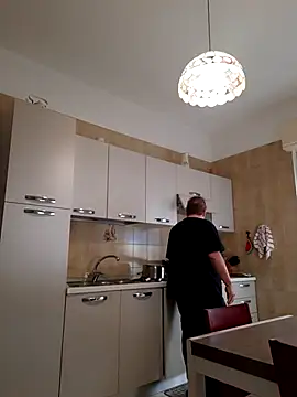 Snapshot of bluangelo chatting on October 14, 8:15 am bluangelo online show from October 14, 8:15 am