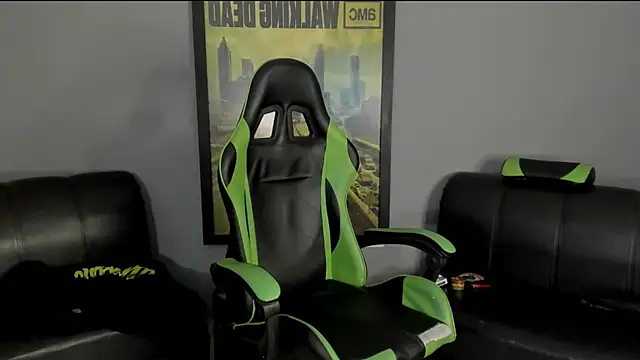 Snapshot of jamesinked_ chatting on December 21, 2:58 pm jamesinked  online show from December 21, 2:58 pm