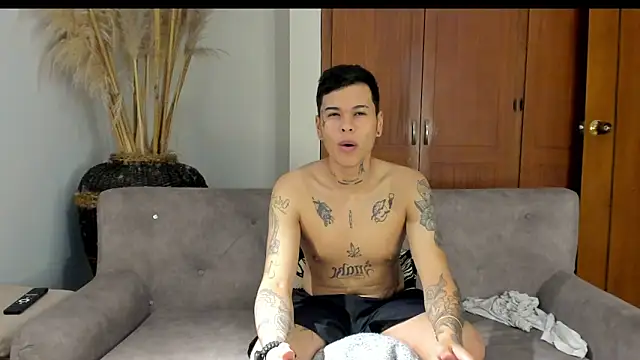 jamesinked  online show from December 19, 1:34 am