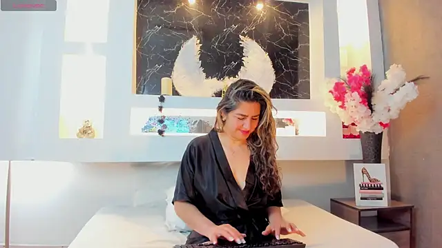 Snapshot of Cinthya_mjs chatting on September 13, 11:54 am Cinthya mjs online show from September 13, 11:54 am