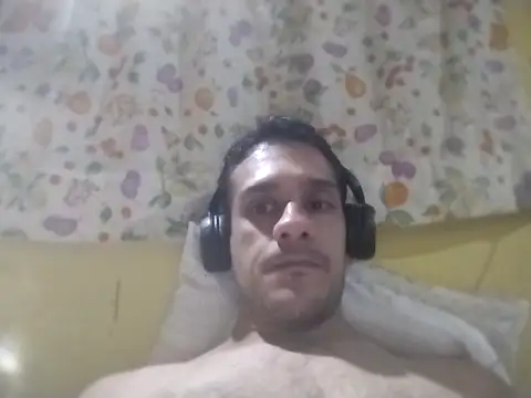 Snapshot of Mauri1509 chatting on November 15, 3:04 am Mauri1509 online show from November 15, 3:04 am