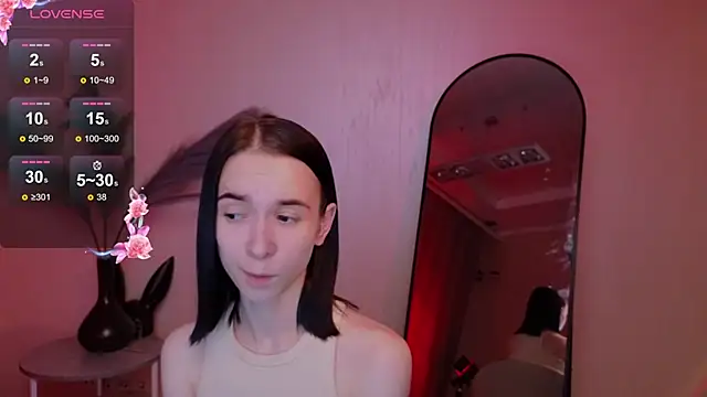 LilithStrangfor online show from March 17, 2:30 am