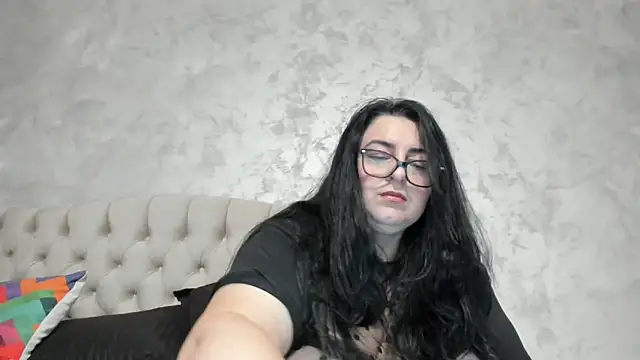 AdoreMe9 online show from March 11, 7:31 pm