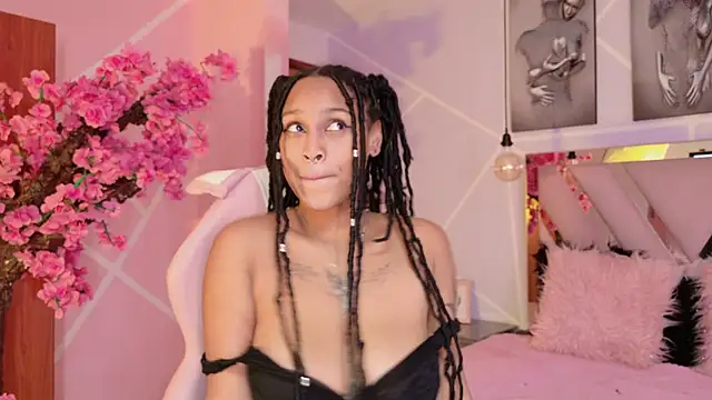 Elith noa online show from October 4, 7:45 pm