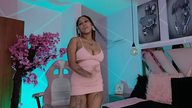 Elith noa online show from November 8, 7:23 pm