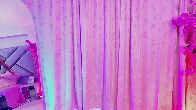 Elith noa online show from January 13, 7:30 pm