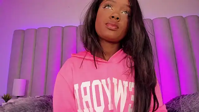 briannajackson  online show from February 22, 11:46 am