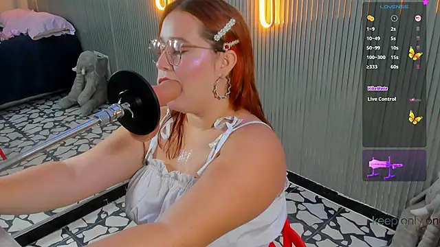 Snapshot of mylittle_princess chatting on March 1, 1:24 pm mylittle princess online show from March 1, 1:24 pm