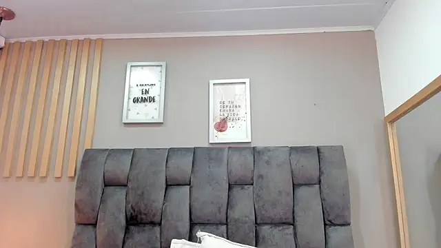 mariaa fernanda online show from December 16, 4:06 am