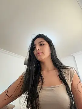  miaquevedo  online show from April 15, 2:46 pm