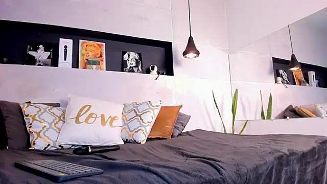 BERGINY  online show from January 25, 8:00 pm