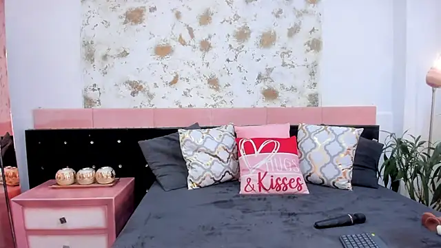 BERGINY  online show from March 11, 1:56 pm