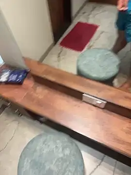 Snapshot of versatile_guy01 chatting on October 5, 9:40 am versatile guy01 online show from October 5, 9:40 am