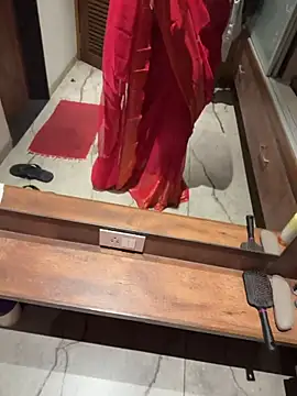 Snapshot of versatile_guy01 chatting on October 10, 6:07 pm versatile guy01 online show from October 10, 6:07 pm